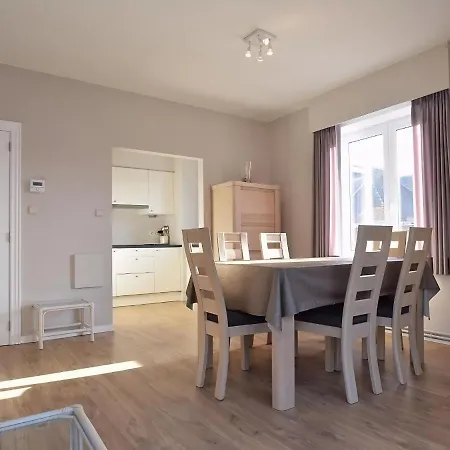 Beachside Charm In De Haan Apartamento *